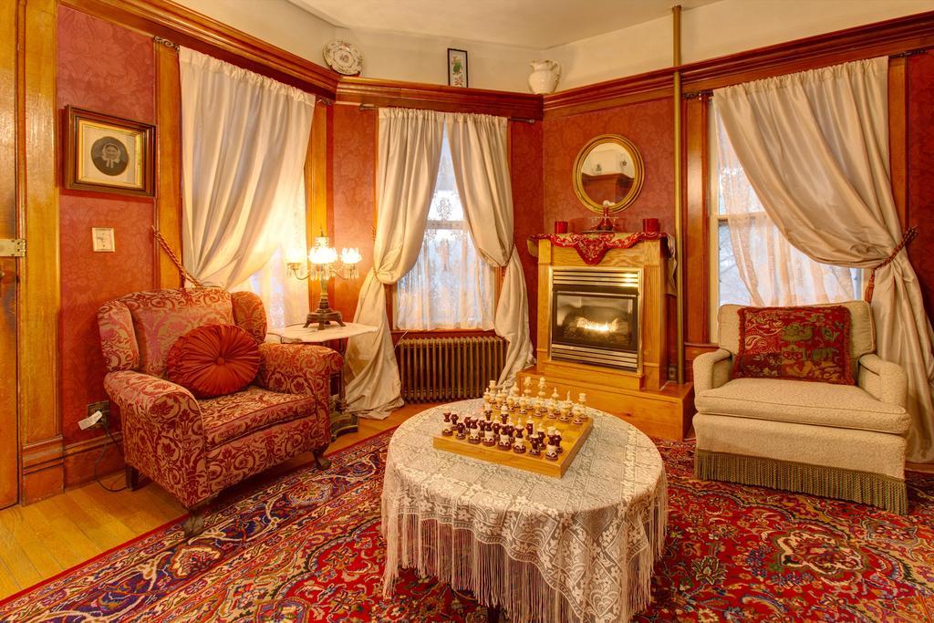 Margaretville Mountain Inn B&B エクステリア 写真